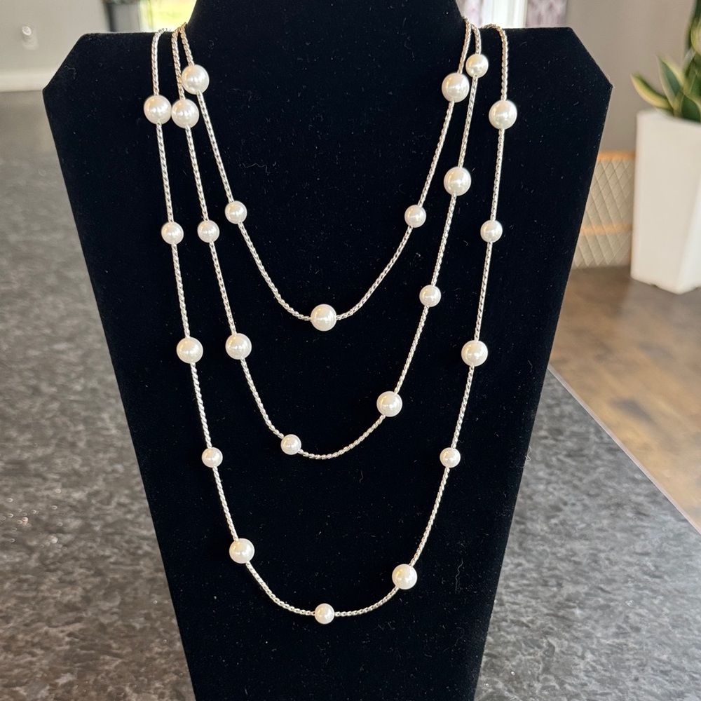 Park Lane Shannel Silvertone & Faux Pearl Necklace 61”